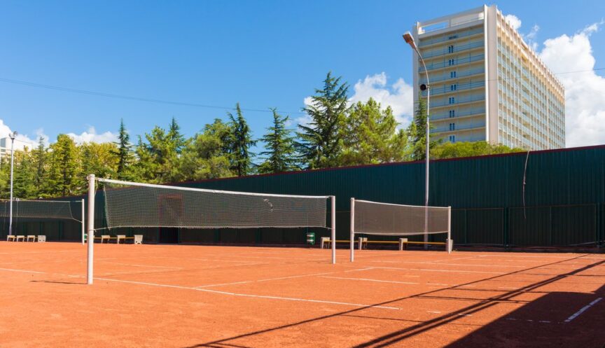 Спортивные площадки